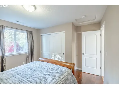 1990 37th Circle Sweet Home OR 97386