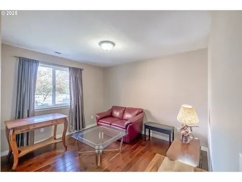 1990 37th Circle Sweet Home OR 97386