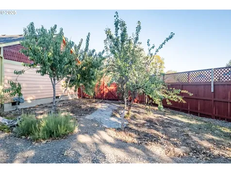 1990 37th Circle Sweet Home OR 97386