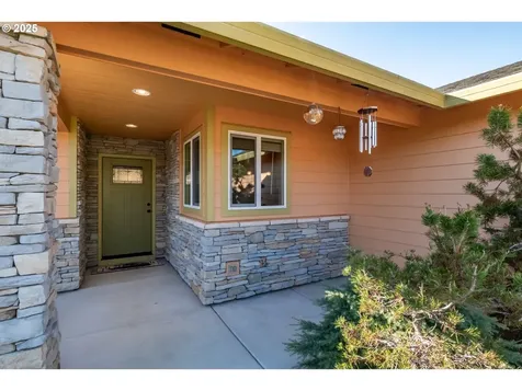 1990 37th Circle Sweet Home OR 97386