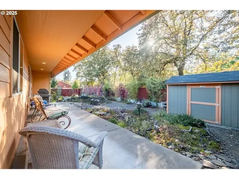 1990 37th Circle Sweet Home OR 97386
