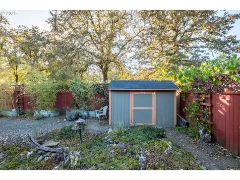 1990 37th Circle Sweet Home OR 97386