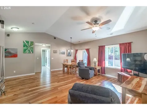 1990 37th Circle Sweet Home OR 97386