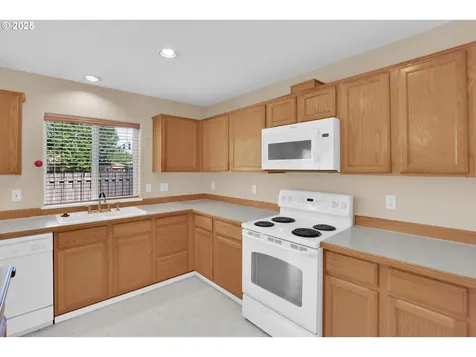 21525 SW Frammy Way Beaverton OR 97003