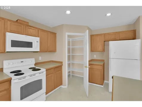 21525 SW Frammy Way Beaverton OR 97003