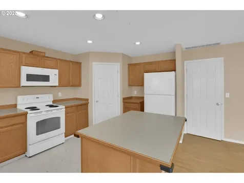 21525 SW Frammy Way Beaverton OR 97003