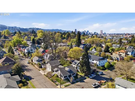 3635 SE 14th Avenue Portland OR 97202