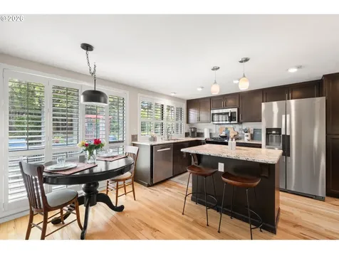 15702 NE Summerplace Drive Portland OR 97230