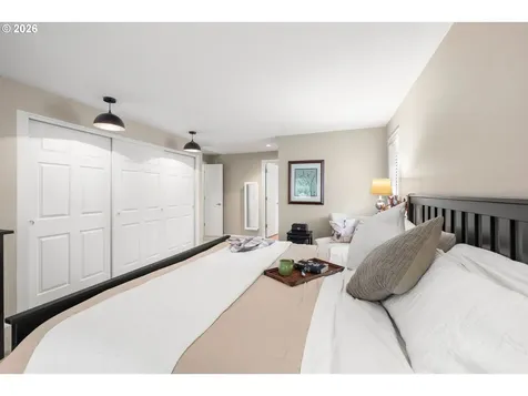 15702 NE Summerplace Drive Portland OR 97230