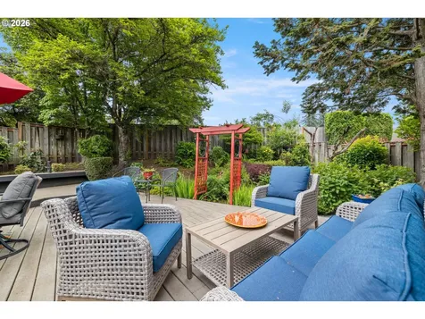 15702 NE Summerplace Drive Portland OR 97230