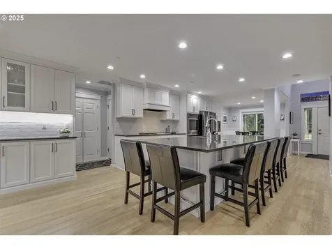 8263 SW Blake Street Tualatin OR 97062