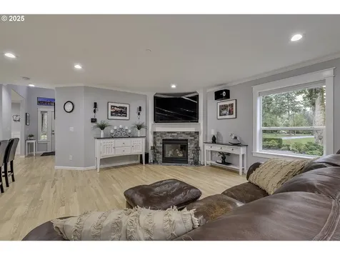 8263 SW Blake Street Tualatin OR 97062