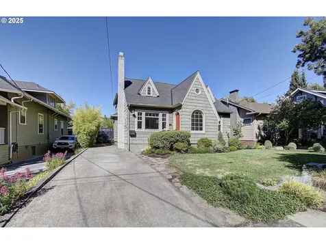 2427 NE 10th Avenue Portland OR 97212