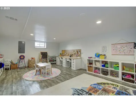 2427 NE 10th Avenue Portland OR 97212