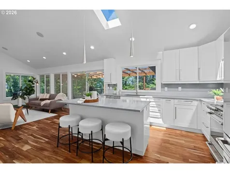 12035 NW Dumar Lane Portland OR 97229