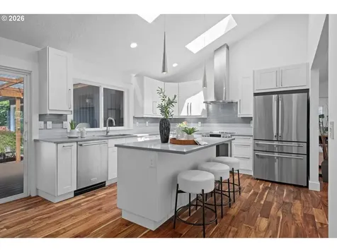 12035 NW Dumar Lane Portland OR 97229