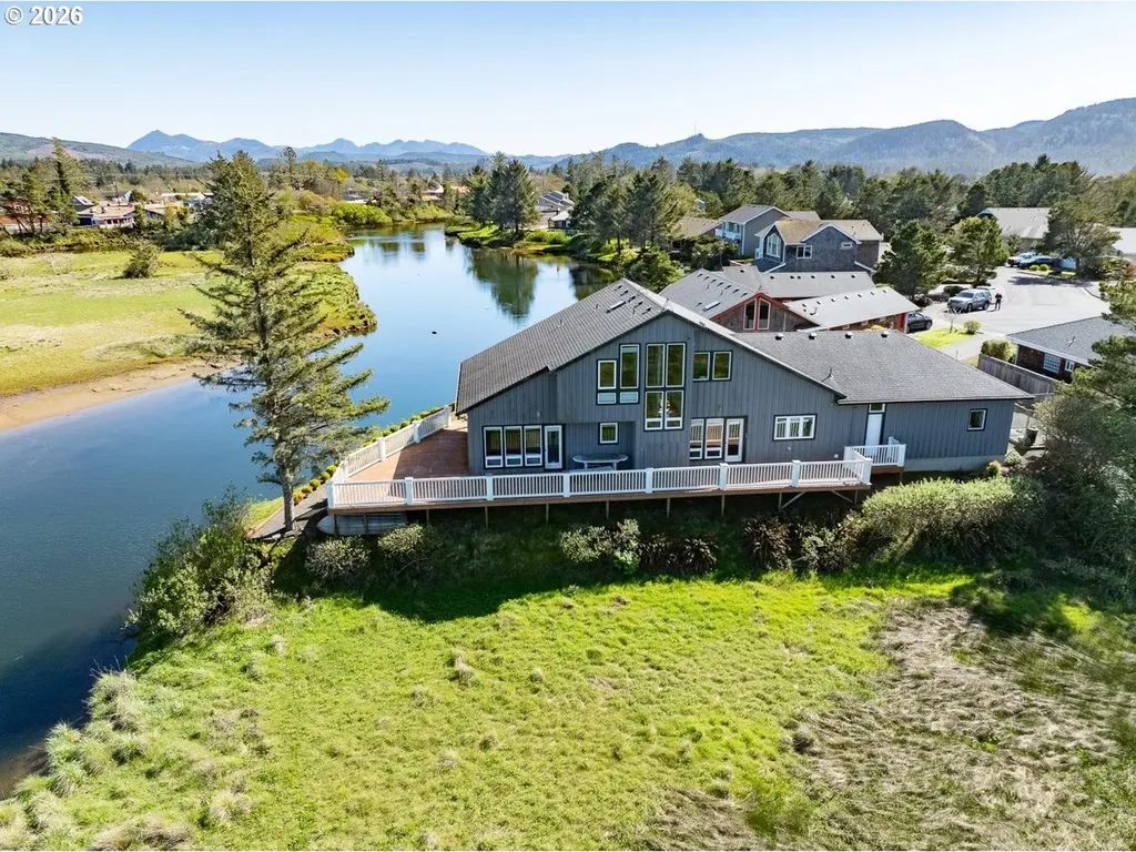 500 Farrell Court Seaside OR 97138