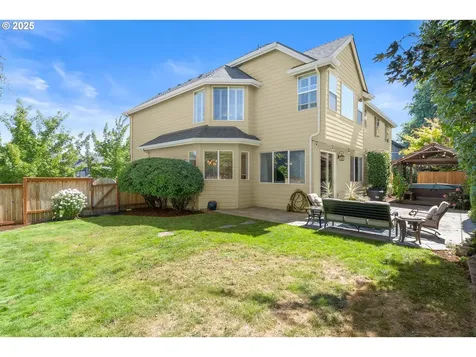 23713 SW Heron Lakes Drive Sherwood OR 97140