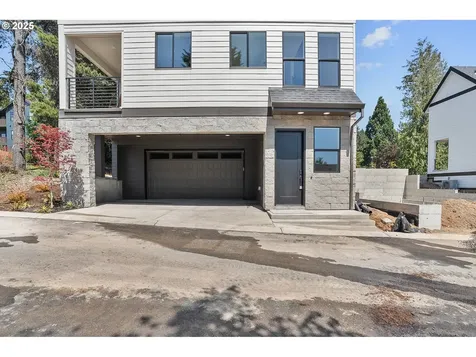 6020 SW 18th Drive Portland OR 97239