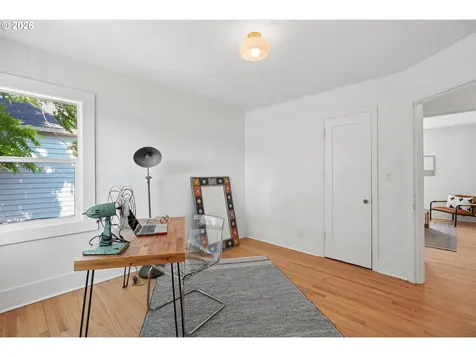 1917 NE Dekum Street Portland OR 97211