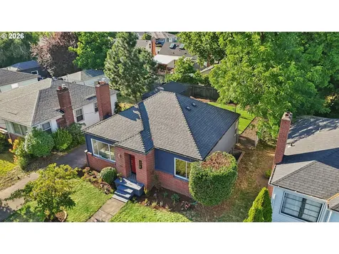 1917 NE Dekum Street Portland OR 97211