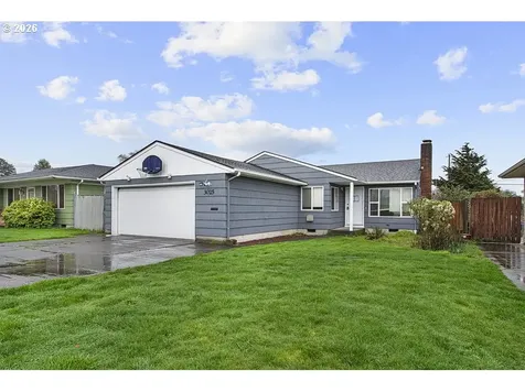 3025 Maple Street Longview WA 98632