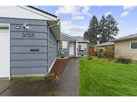 3025 Maple Street Longview WA 98632