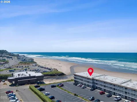 145 NW Inlet Avenue Lincoln City OR 97367