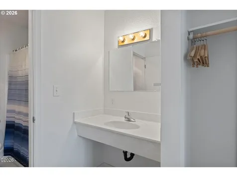 145 NW Inlet Avenue Lincoln City OR 97367