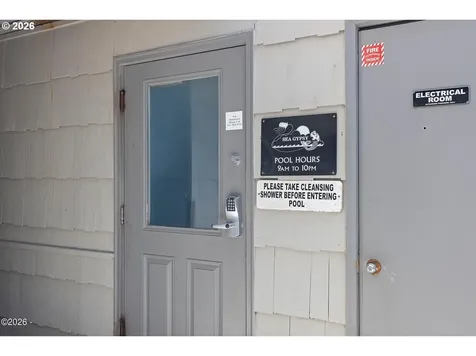 145 NW Inlet Avenue Lincoln City OR 97367