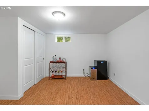 8611 NE Dyer Street Portland OR 97220