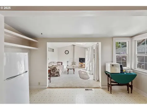 570 Ingersoll Street Coos Bay OR 97420