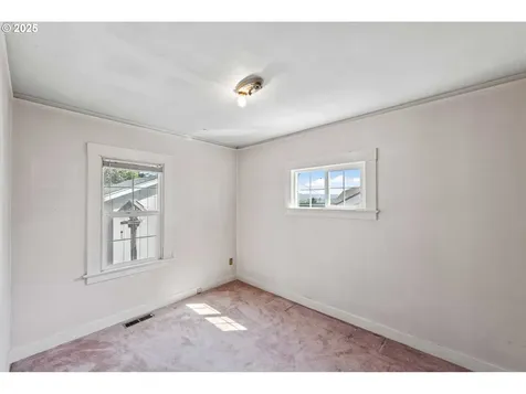 570 Ingersoll Street Coos Bay OR 97420