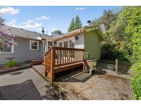 570 Ingersoll Street Coos Bay OR 97420