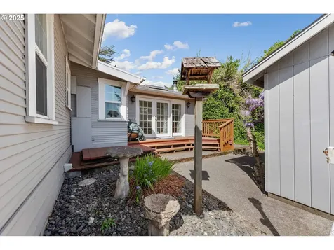 570 Ingersoll Street Coos Bay OR 97420