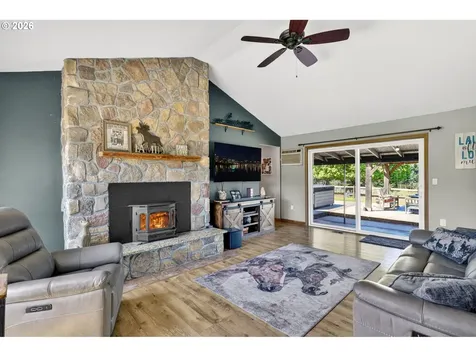 17623 S Windy City Road Mulino OR 97042