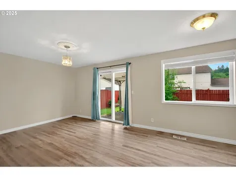 110 Wilshire Way Kelso WA 98626