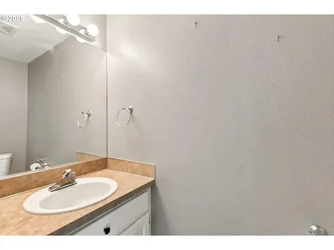 110 Wilshire Way Kelso WA 98626