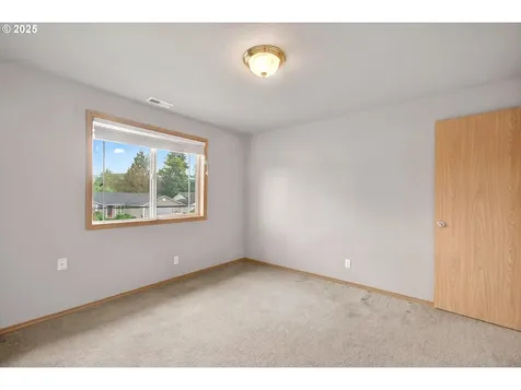 110 Wilshire Way Kelso WA 98626