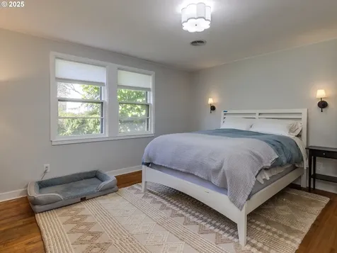4407 SW Marigold Street Portland OR 97219