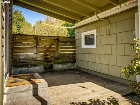 4407 SW Marigold Street Portland OR 97219