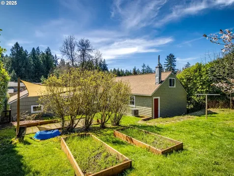 4407 SW Marigold Street Portland OR 97219