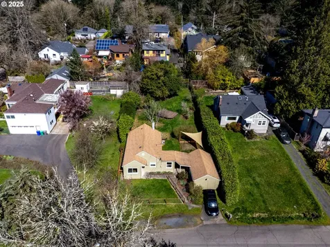 4407 SW Marigold Street Portland OR 97219