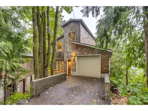 5721 SW Salmon Street Portland OR 97221