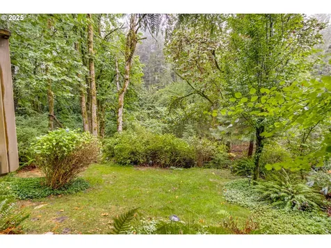 5721 SW Salmon Street Portland OR 97221