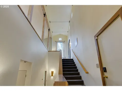 5721 SW Salmon Street Portland OR 97221