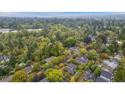 4314 SE Crystal Springs Boulevard SE Portland OR 97206