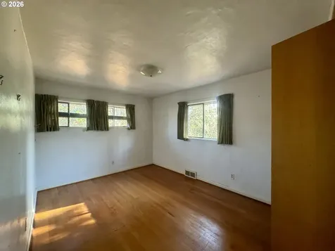 4314 SE Crystal Springs Boulevard SE Portland OR 97206