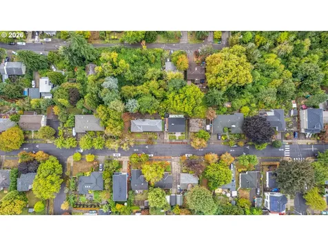 4314 SE Crystal Springs Boulevard SE Portland OR 97206