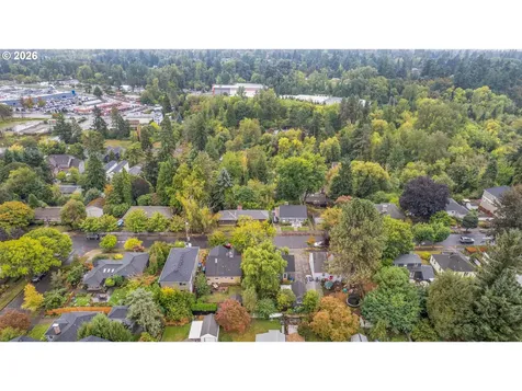 4314 SE Crystal Springs Boulevard SE Portland OR 97206